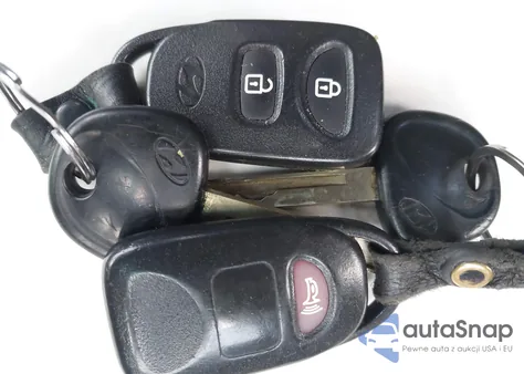 2013 Hyundai Accent Se z USA, uszkodzony, nr VIN KMHCU5AE1DU060145